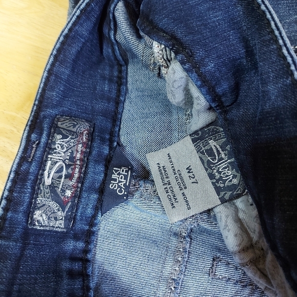 📣2/40$📣 SILVER SUKI Capri stretch jeans size 27 - Picture 7 of 8